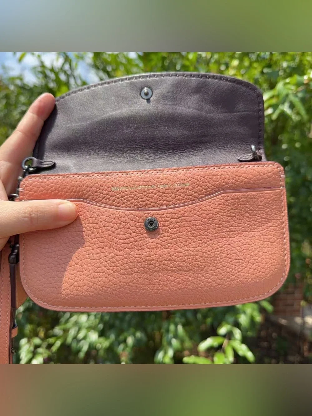 EUC COACH 1941 CLUTCH WITH PRAIRIE RIVETS 29715